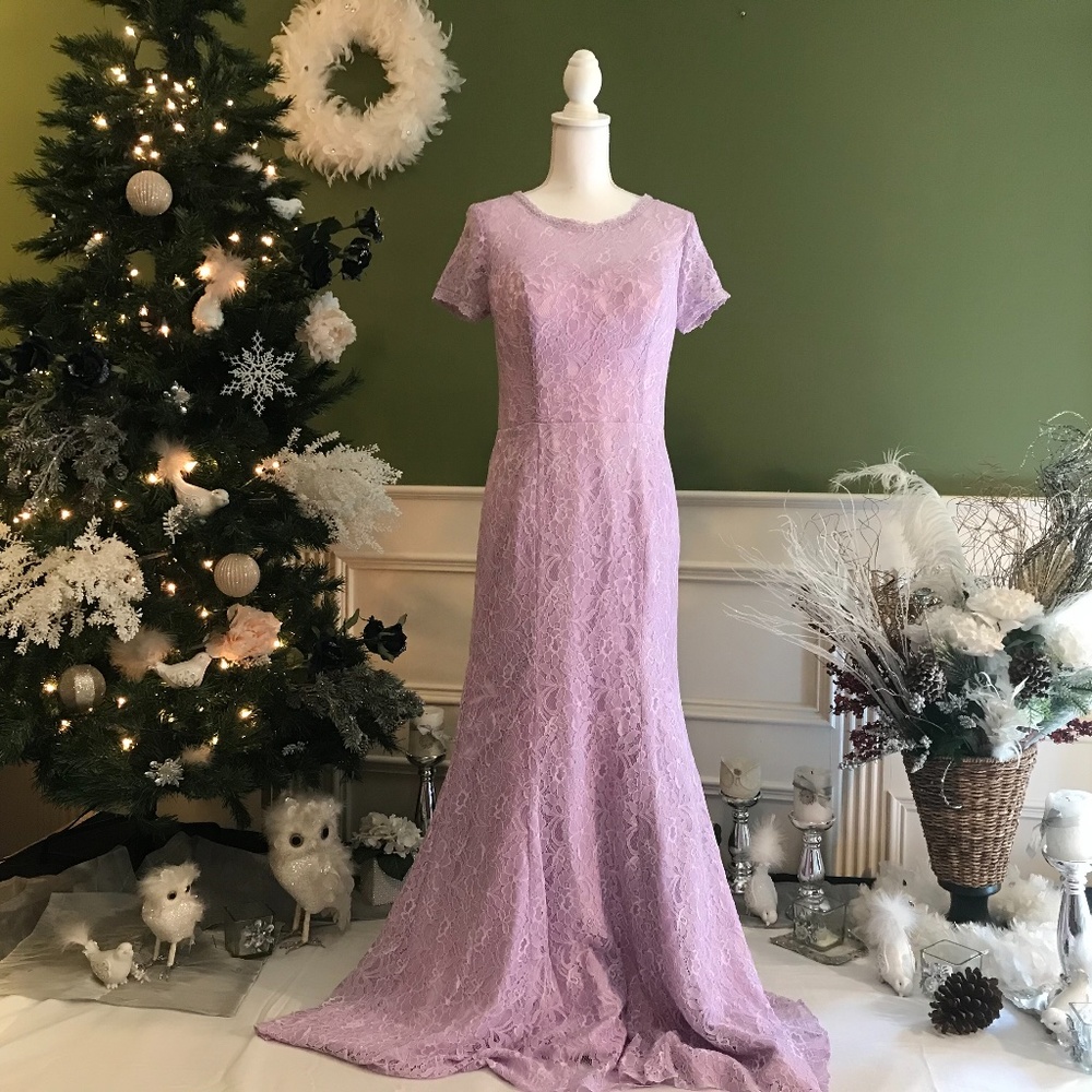 Formal lilac Lace vintage style dress